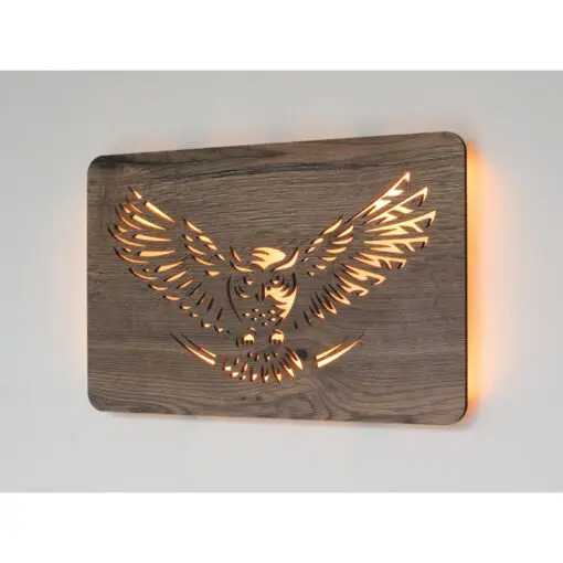 Das nach hinten offene LED-Wandbild beleuchtet die dahinterliegende Wand des Raumes und diese reflektiert das Licht ohne zu blenden.
