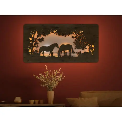 Das nach hinten offene LED-Wandbild beleuchtet die dahinterliegende Wand des Raumes und diese reflektiert das Licht ohne zu blenden.