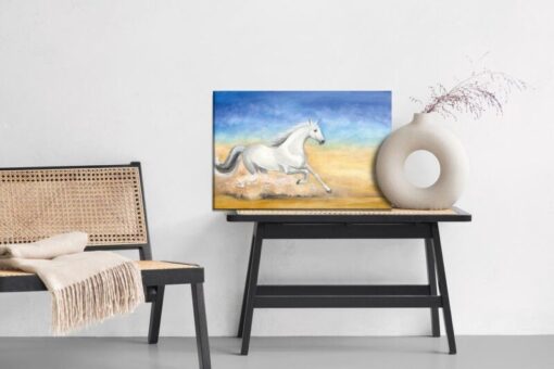 Leinwandbild Ein Pferd Im Galopp In Der Wüste