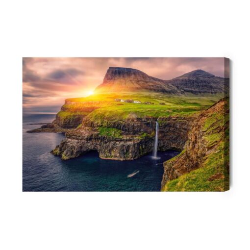 Leinwandbild Sonnenuntergang Zwischen Den Bergen Und Einem Wasserfall