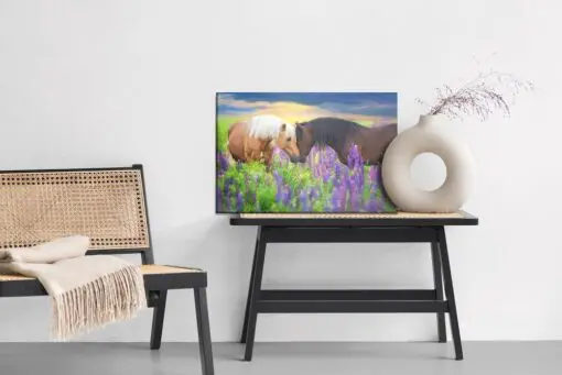 Leinwandbild Verliebte Pferde In Blumen