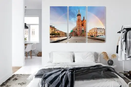 Mehrteiliges Bild Die Marienkirche In Krakau Vor Einem Regenbogenhintergrund