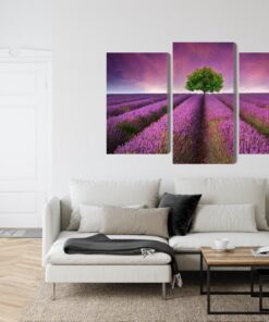 Mehrteiliges Bild Ein Baum Inmitten Eines 3D-Lavendelfeldes