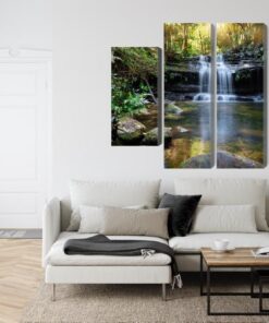Mehrteiliges Bild Ein Wasserfall Im Busch