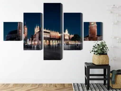 Mehrteiliges Bild Krakauer Tuchhallen Und Marienturm Bei Nacht