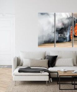Mehrteiliges Bild Treibendes Auto In Einer Rauchwolke