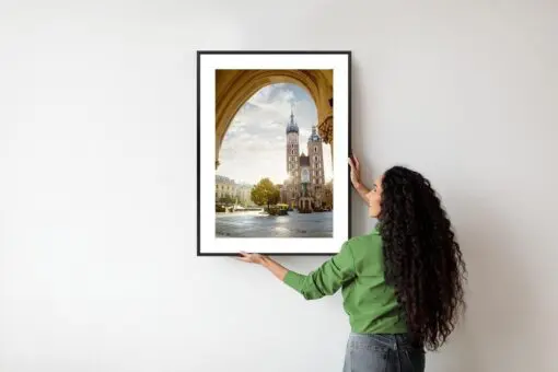 Poster Blick Von Der Tuchhalle Auf Die Marienkirche In Krakau