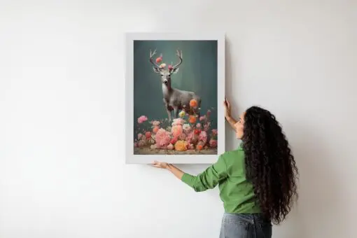 Poster Ein Hirsch Mit Geweih Und Vielen Blumen