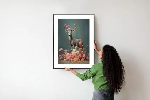 Poster Ein Hirsch Mit Geweih Und Vielen Blumen