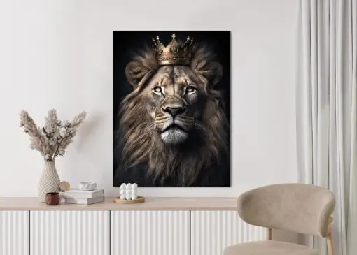 Poster Ein Löwe Mit Krone In Einem Realistischen Porträt