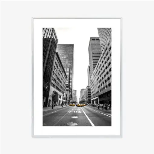 Poster Nyc Gelbe Taxis Auf Schwarz-Weißer Straße