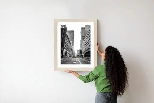 Poster Nyc Gelbe Taxis Auf Schwarz-Weißer Straße