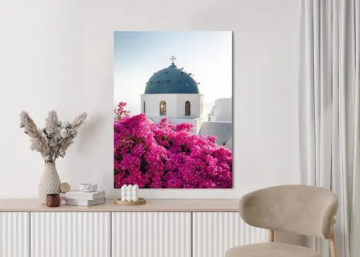 Poster Typische Santorini-Architektur Und Blühende Bougainvillea