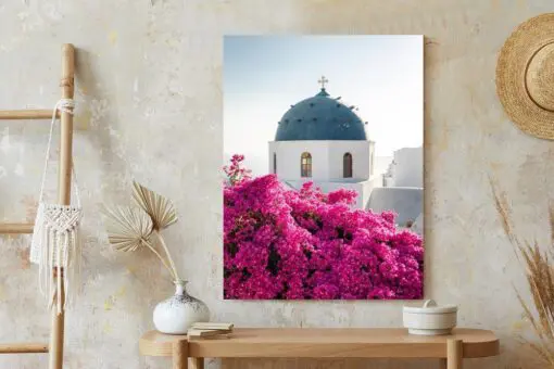 Poster Typische Santorini-Architektur Und Blühende Bougainvillea