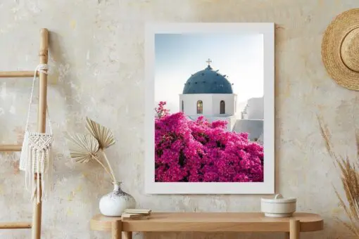 Poster Typische Santorini-Architektur Und Blühende Bougainvillea