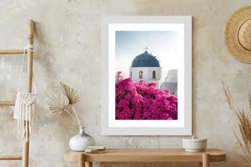 Poster Typische Santorini-Architektur Und Blühende Bougainvillea