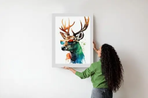Poster Waldlichtungsstil – Hirsch Mit Sonnenbrille