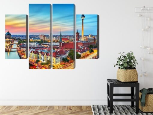 Mehrteiliges Bild Bunter Himmel Und Berlin-Panorama