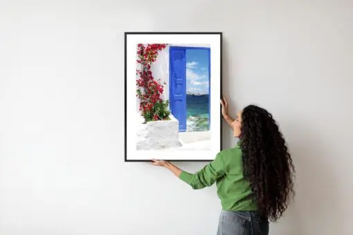Poster Traditionelle Griechische Tür Mit Blick Auf Das Meer